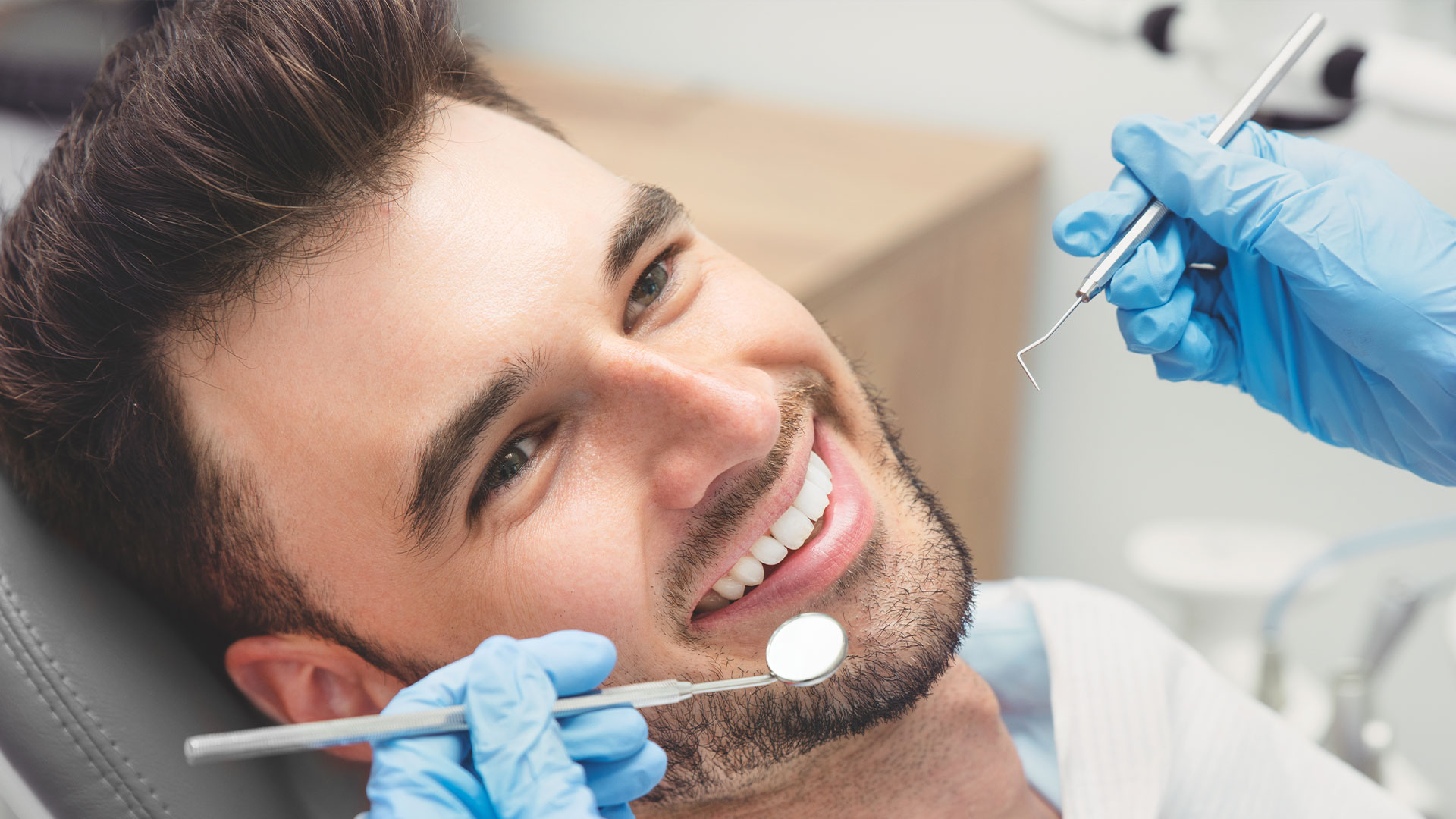 Michael J. Perona, DDS | Cosmetic Dentistry, Night Guards and Invisalign reg