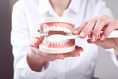 Michael J. Perona, DDS | TMJ Disorders, Implant Restorations and Ceramic Crowns
