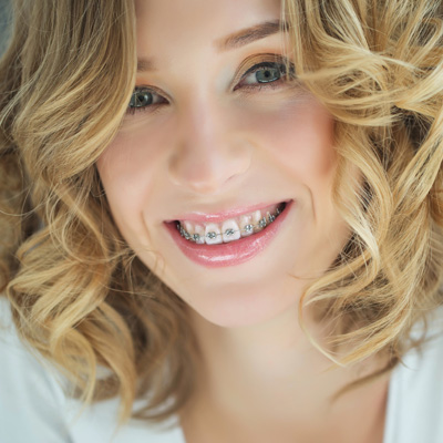 Michael J. Perona, DDS | Dental Bridges, Periodontal Treatment and Veneers