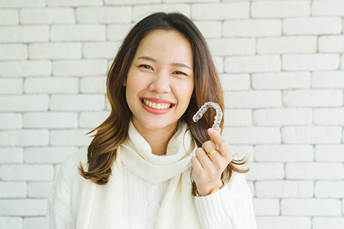 Michael J. Perona, DDS | Dental Cleanings, Emergency Treatment and Digital Impressions
